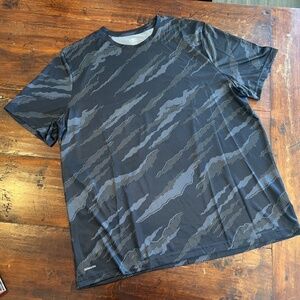 Men's ATHLETIC WORKS DriWorks Active Core Camo Pattern T-Shirt XL